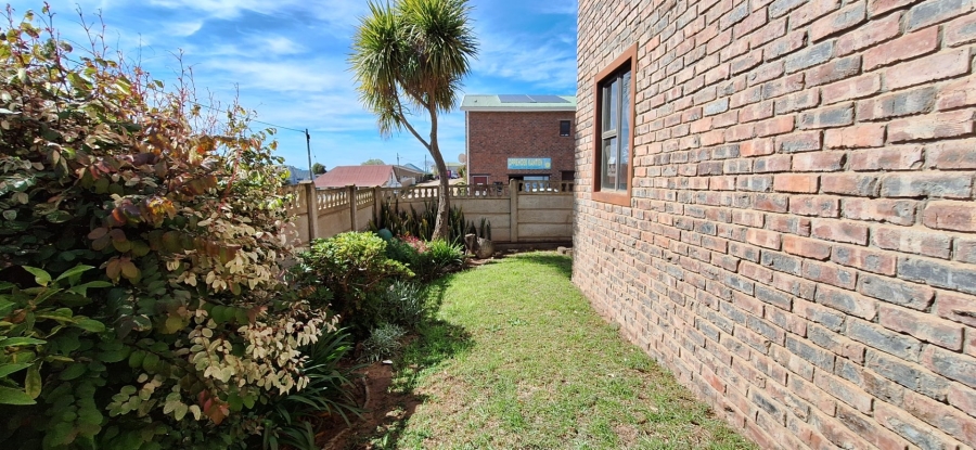 3 Bedroom Property for Sale in Albertinia Western Cape